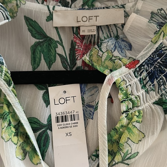 Brand new Loft blouse XS with tags. White with blue, green and pink flowers. - Picture 3 of 3